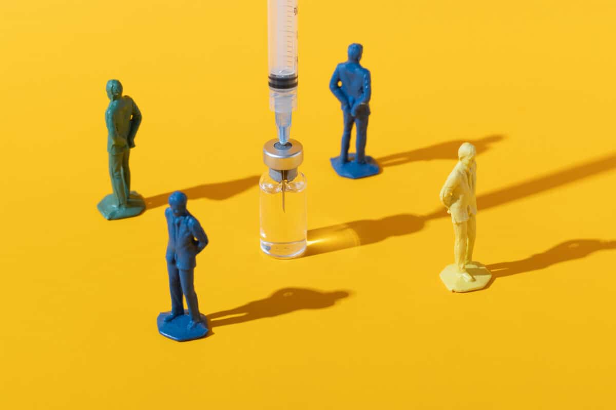 illustration of figures turning backs on a syringe