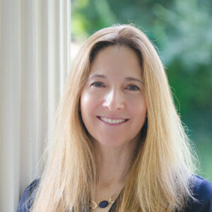 Headshot of Mary Lynne Boorn