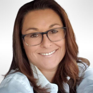 Headshot of Candice Cobarrubias