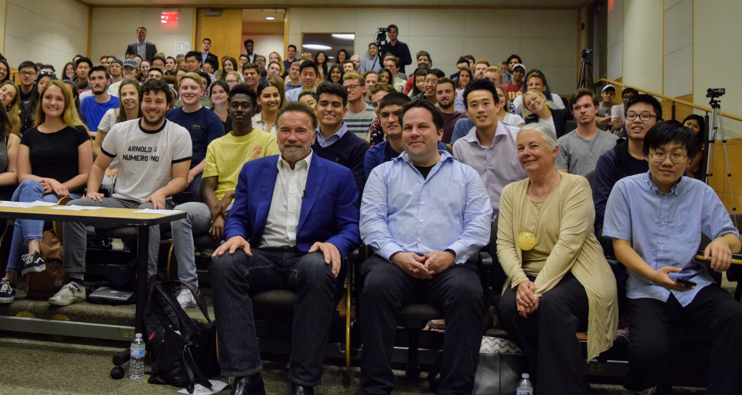 Schwarzenegger with students