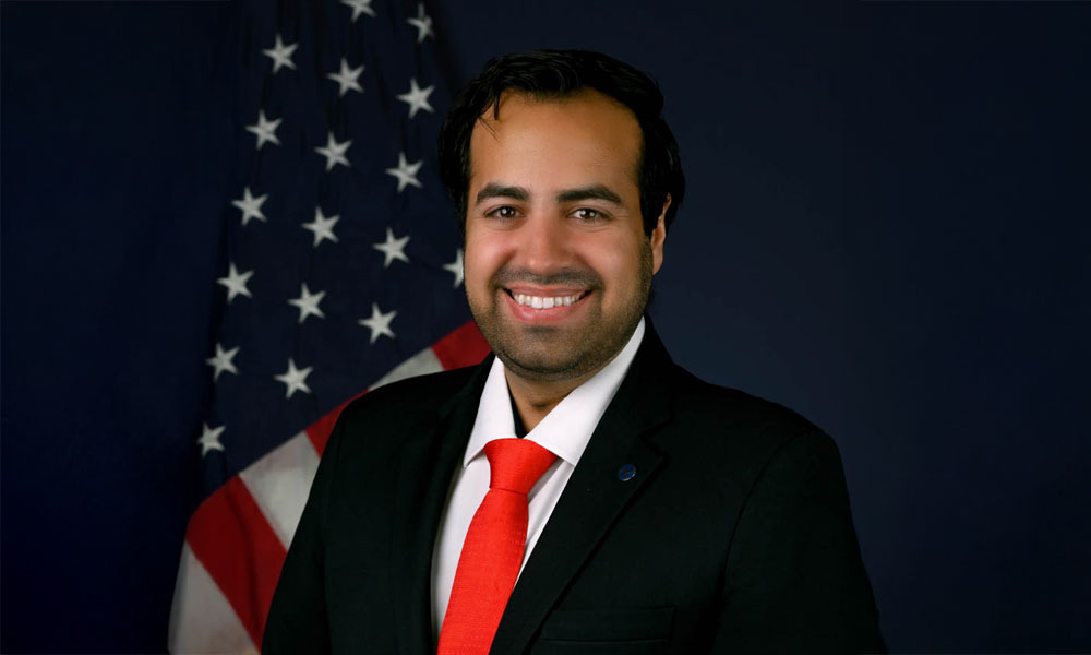 Shaz Umer headshot